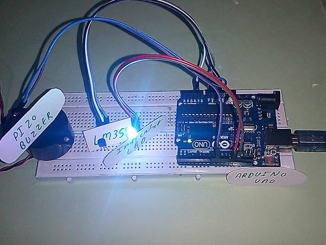 Temperature Indicator and Alarm बनाएं sensor LM35 का use से और Arduino uno को program करके